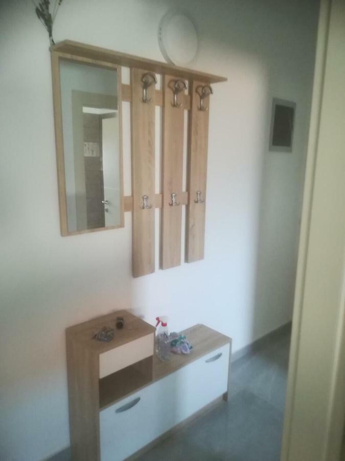 Ferienwohnung Apartman Ki Pula Exterior foto