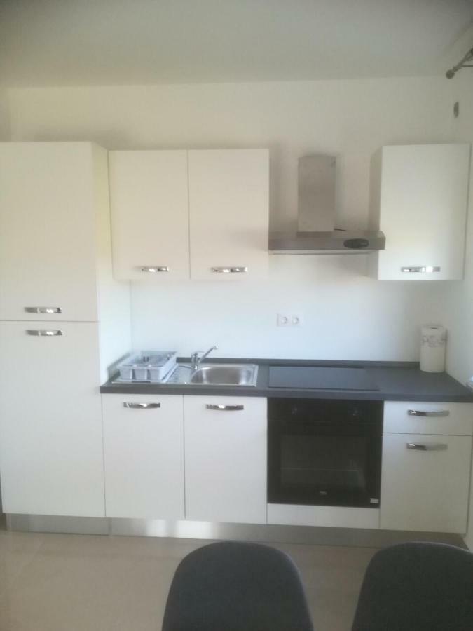 Ferienwohnung Apartman Ki Pula Exterior foto