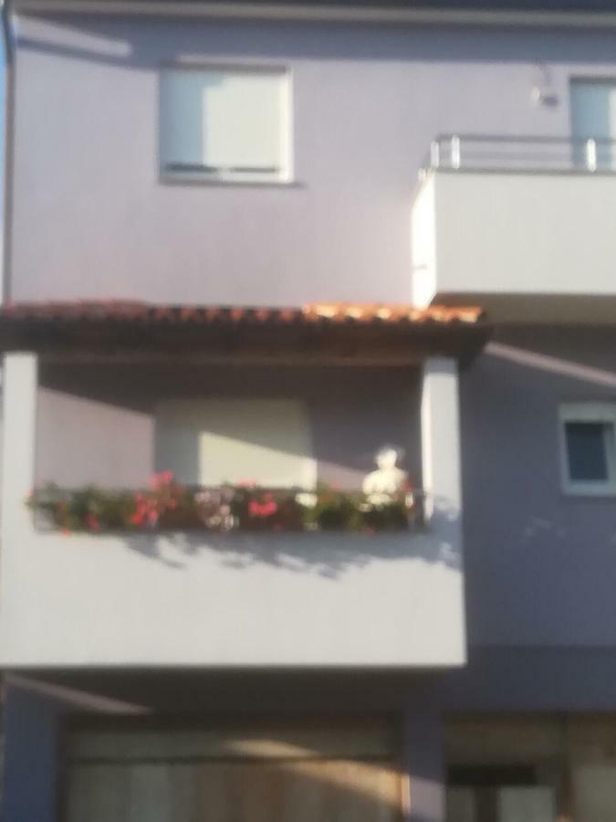 Ferienwohnung Apartman Ki Pula Exterior foto